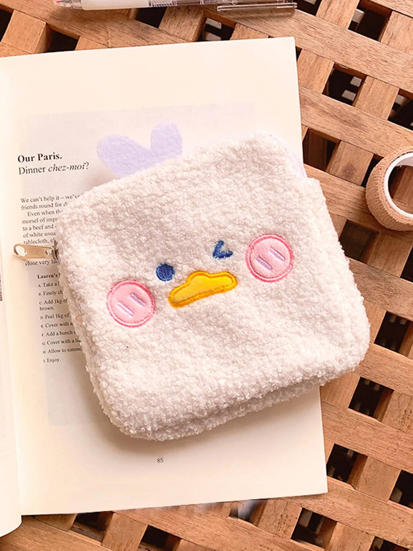 1pc Cartoon Design Sanitary Napkin Storage Bag