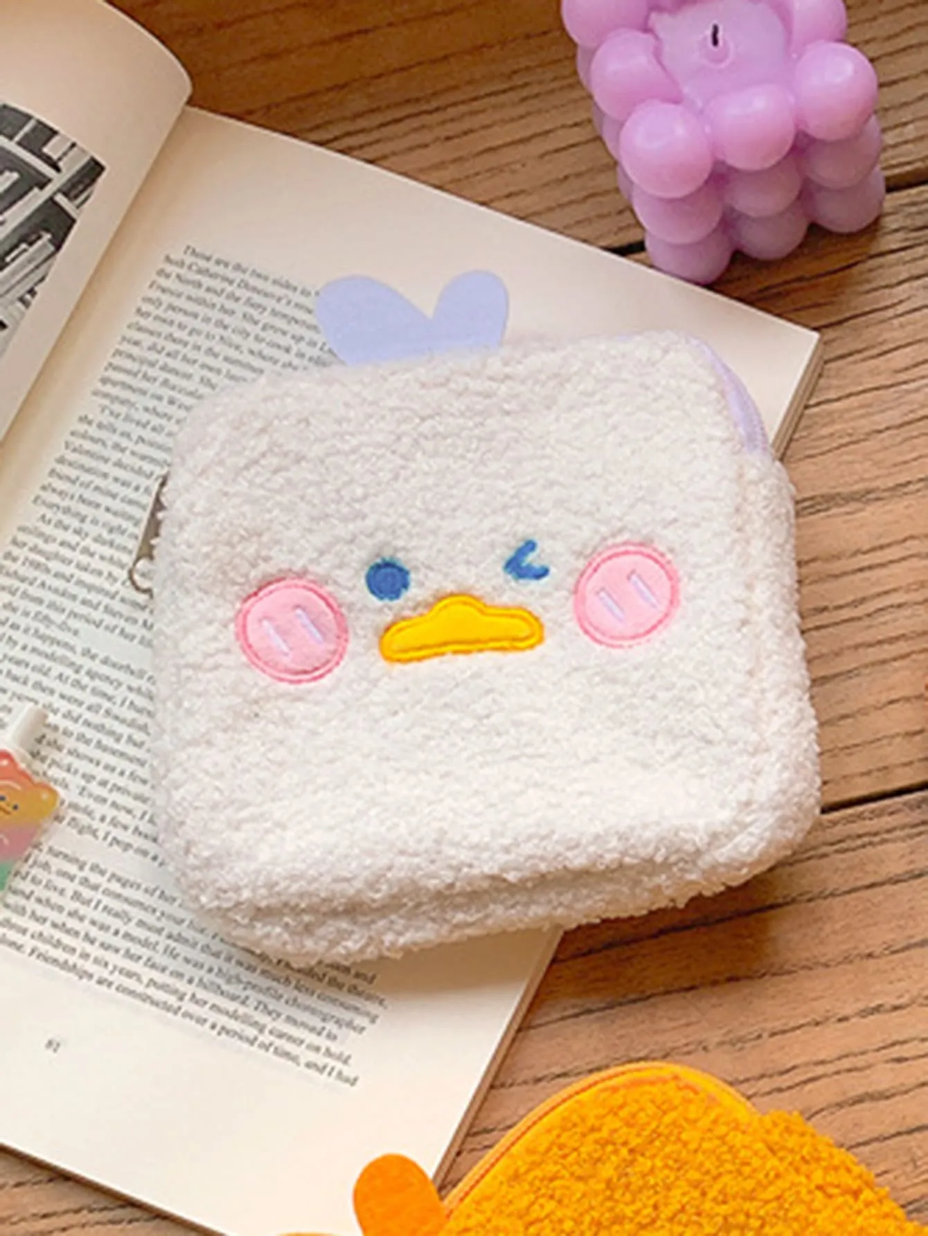 1pc Cartoon Design Sanitary Napkin Storage Bag