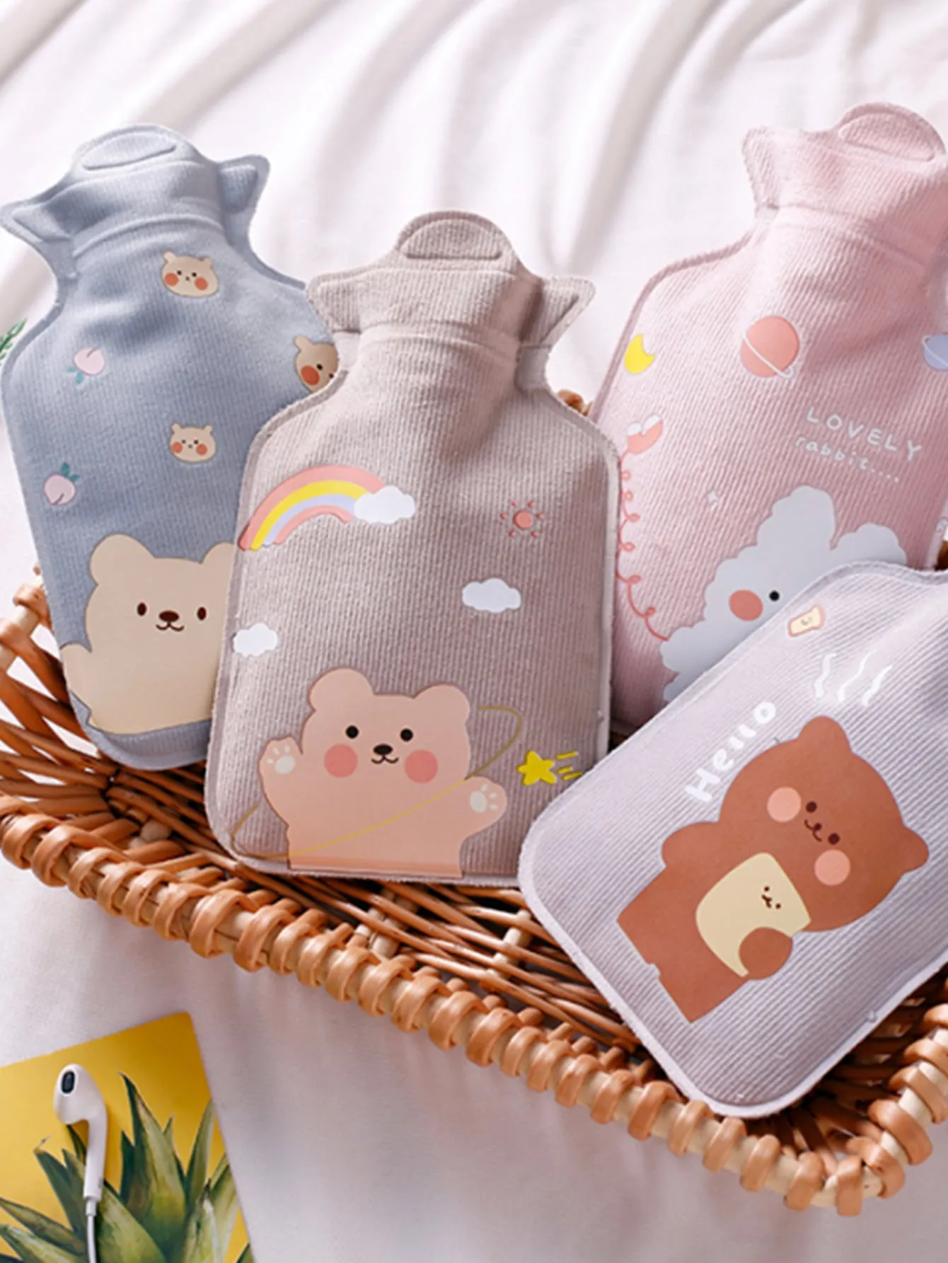 1pc Cartoon Graphic Random Hot Water Bag