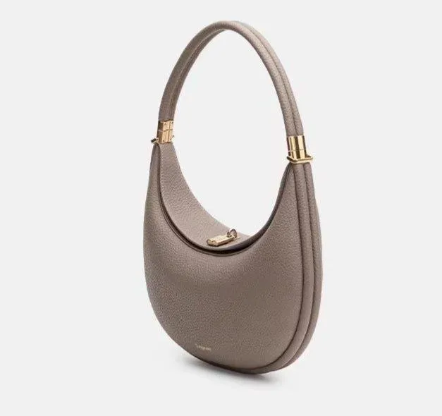 MAC069 Fashionable And Changeable Cowhide Moon Bag