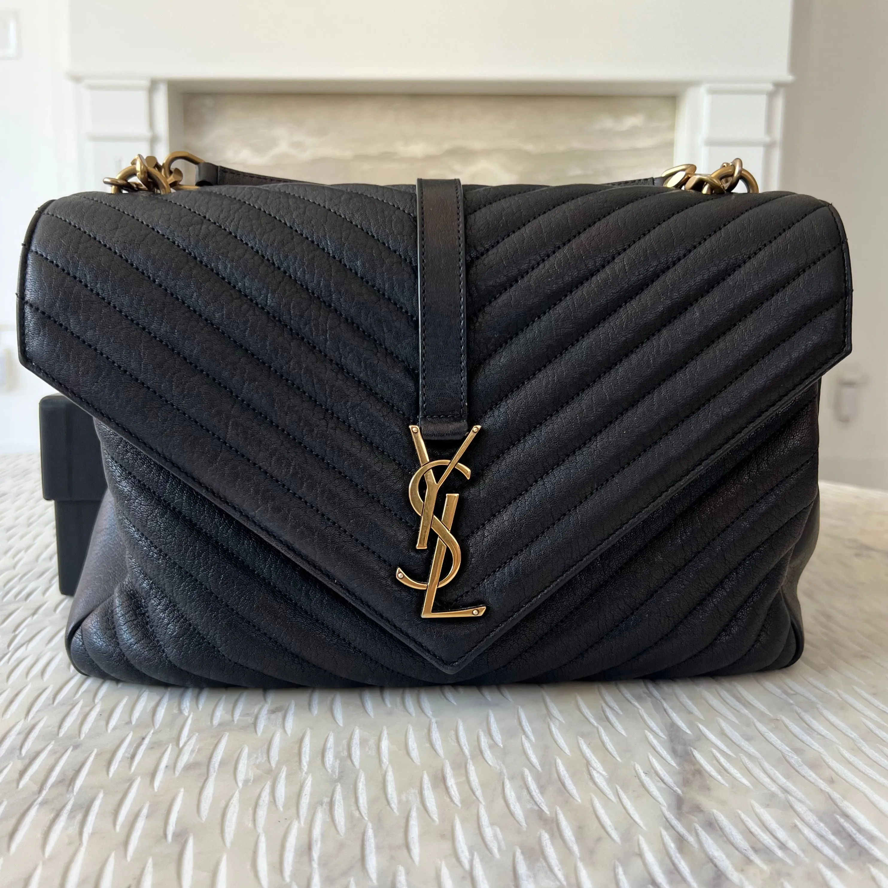 Saint Laurent COLLEGE LARGE CHAIN BAG IN QUILTED LEATHER